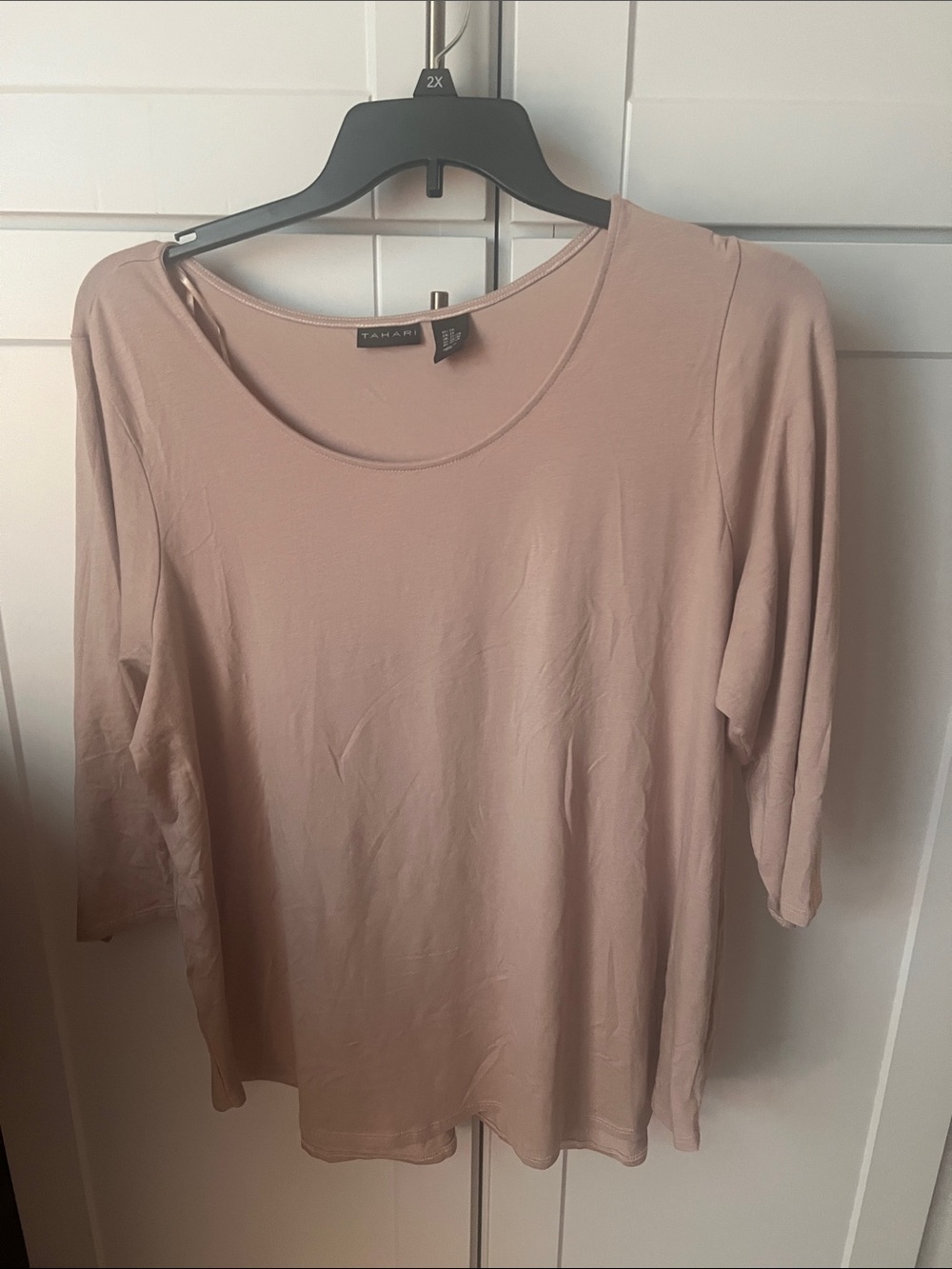 Tahari Dusty Rose Scoop Neck Long Sleeve Top